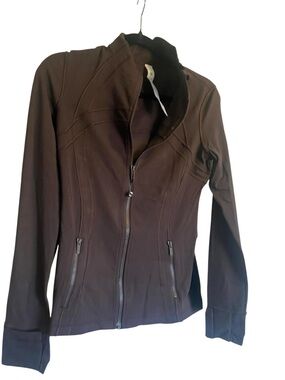 NWT Lululemon define jacket nulu SEQUOIA Size 8